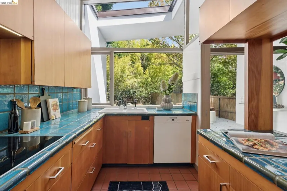 775 San Diego Rd Berkeley, CA 94707