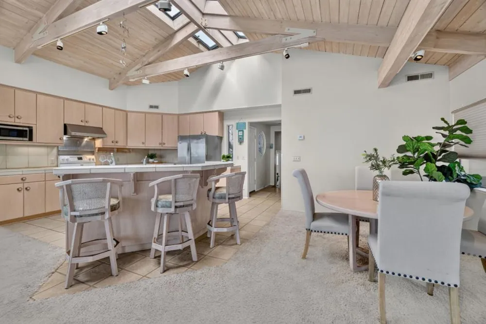 22800 E Cliff Drive Santa Cruz, CA 95062