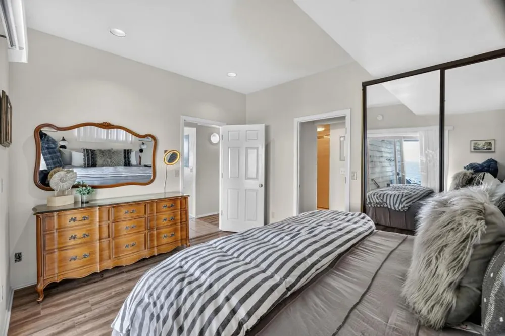 22800 E Cliff Drive Santa Cruz, CA 95062