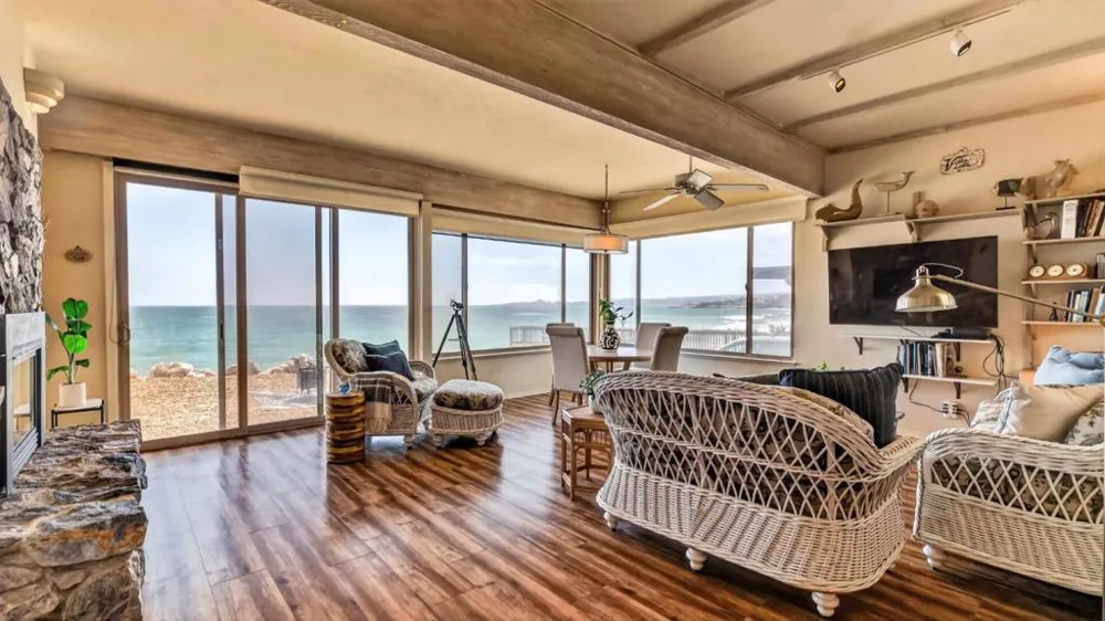 22800 E Cliff Drive Santa Cruz, CA 95062