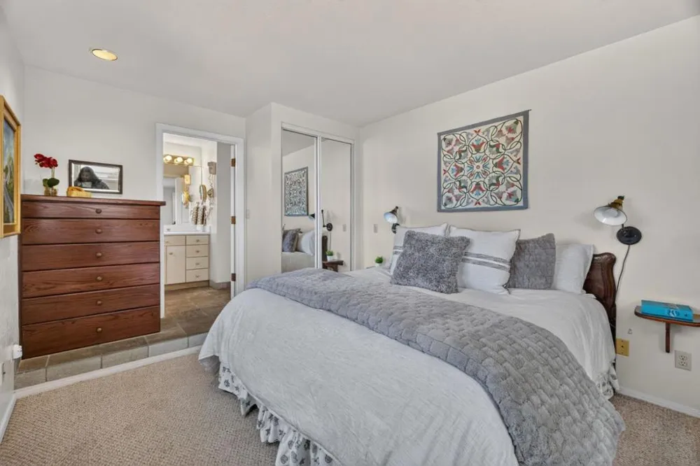 22800 E Cliff Drive Santa Cruz, CA 95062