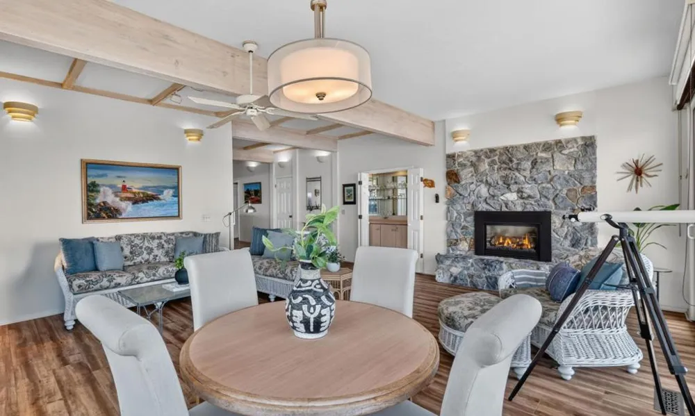 22800 E Cliff Drive Santa Cruz, CA 95062