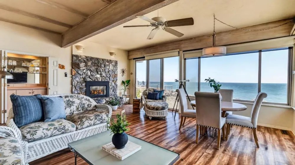 22800 E Cliff Drive Santa Cruz, CA 95062