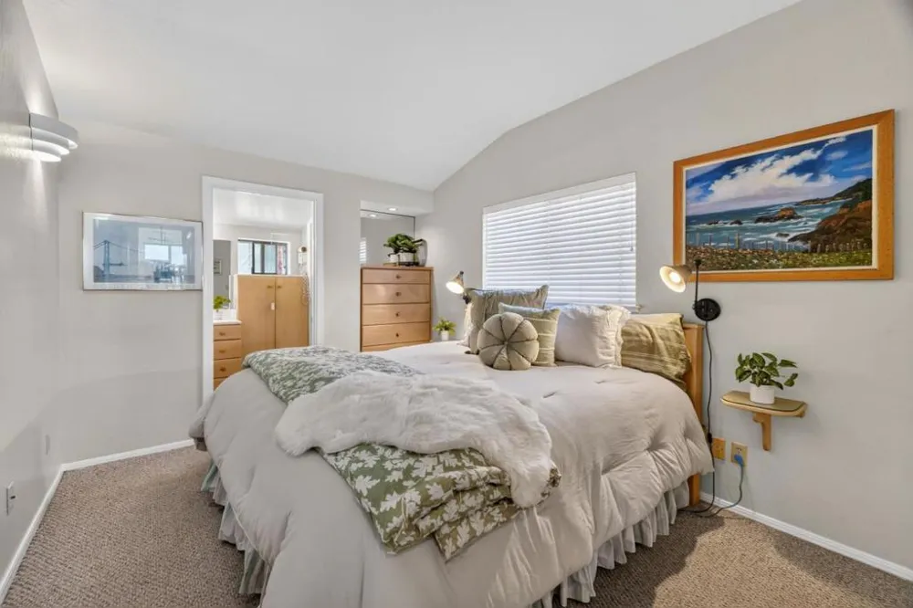 22800 E Cliff Drive Santa Cruz, CA 95062