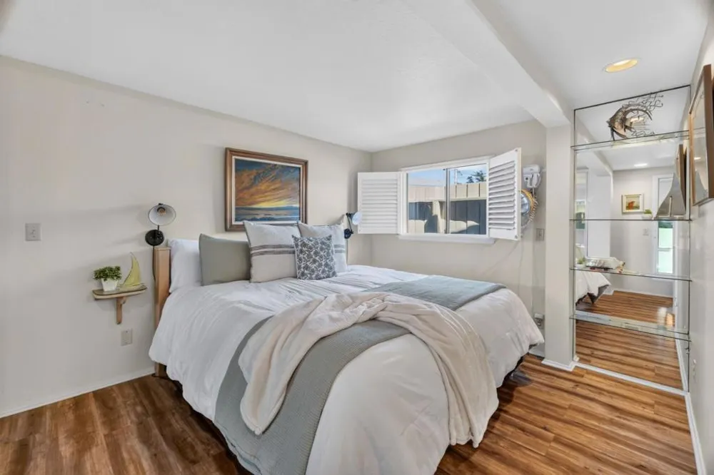 22800 E Cliff Drive Santa Cruz, CA 95062