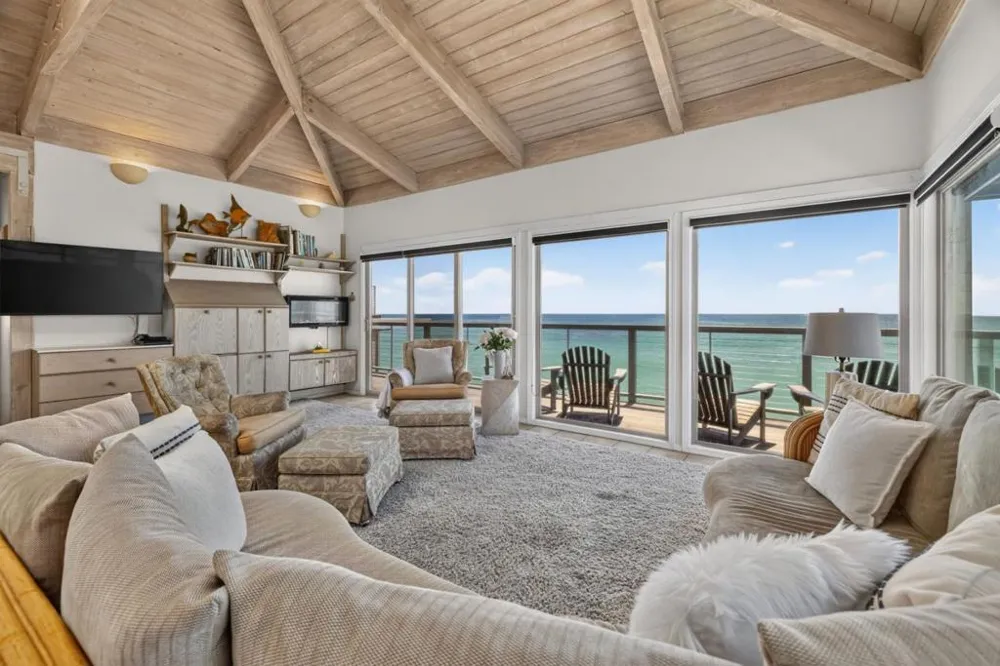 22800 E Cliff Drive Santa Cruz, CA 95062