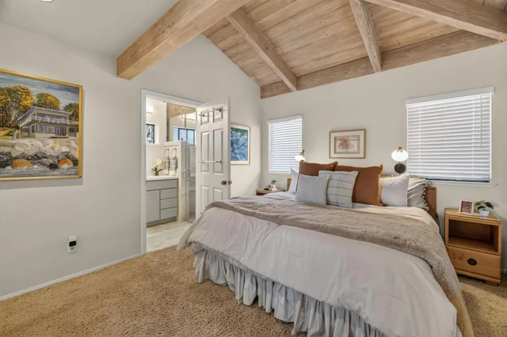 22800 E Cliff Drive Santa Cruz, CA 95062