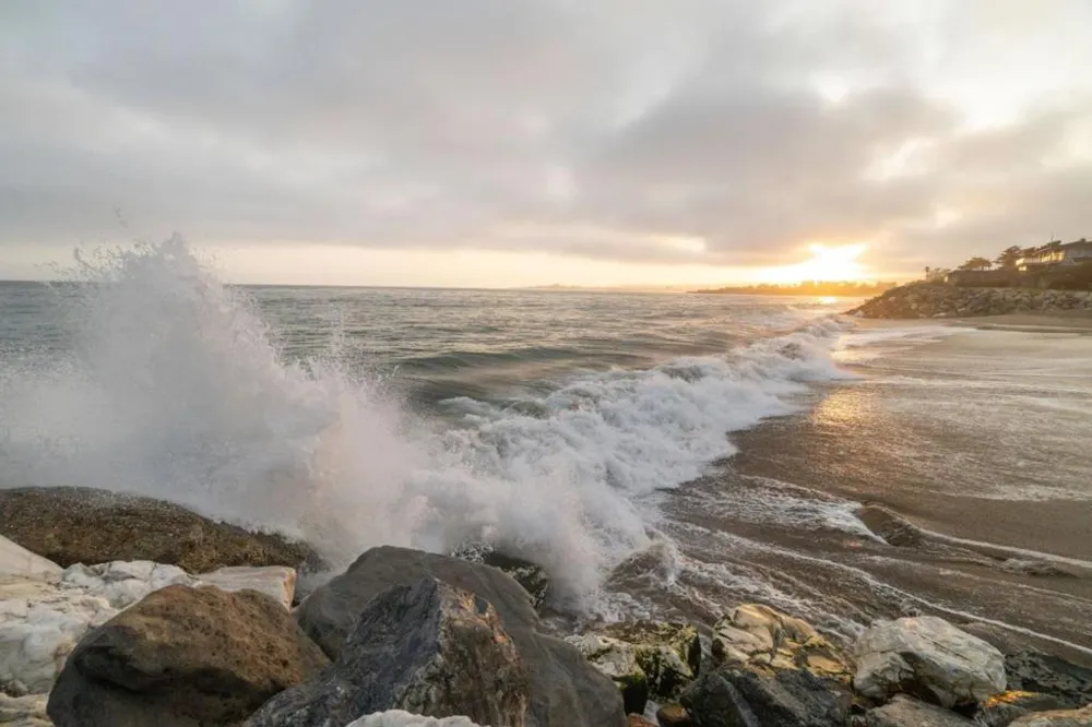 22800 E Cliff Drive Santa Cruz, CA 95062