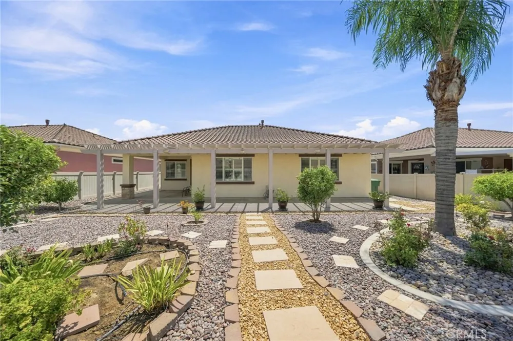 1729 La Cantera Beaumont, CA 92223