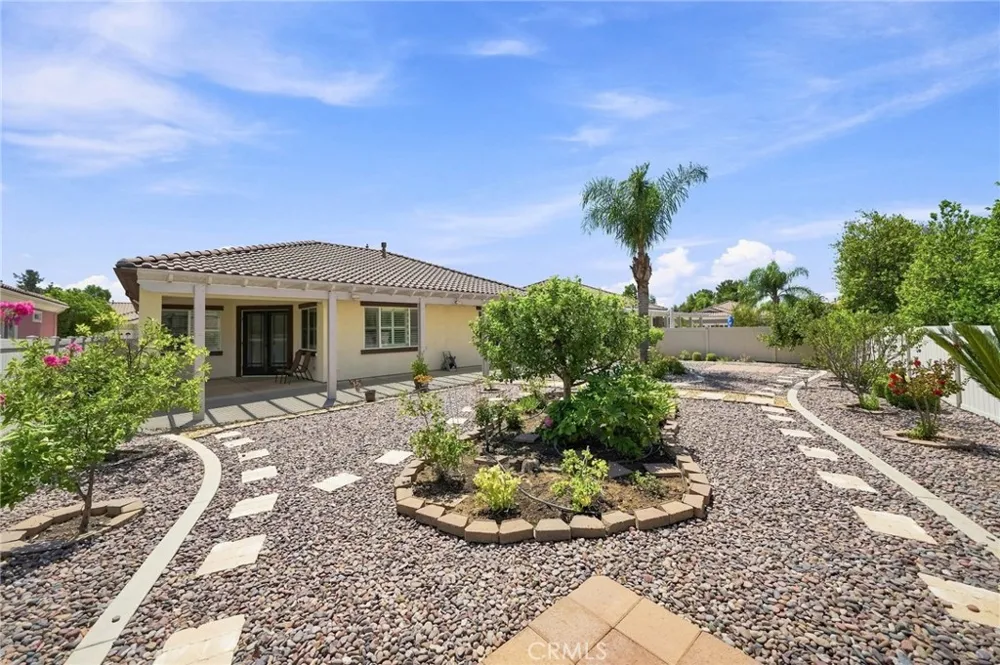 1729 La Cantera Beaumont, CA 92223