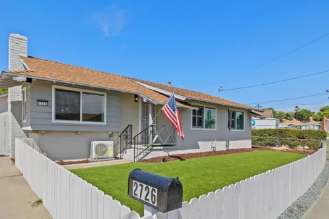 2726 Landscape Drive