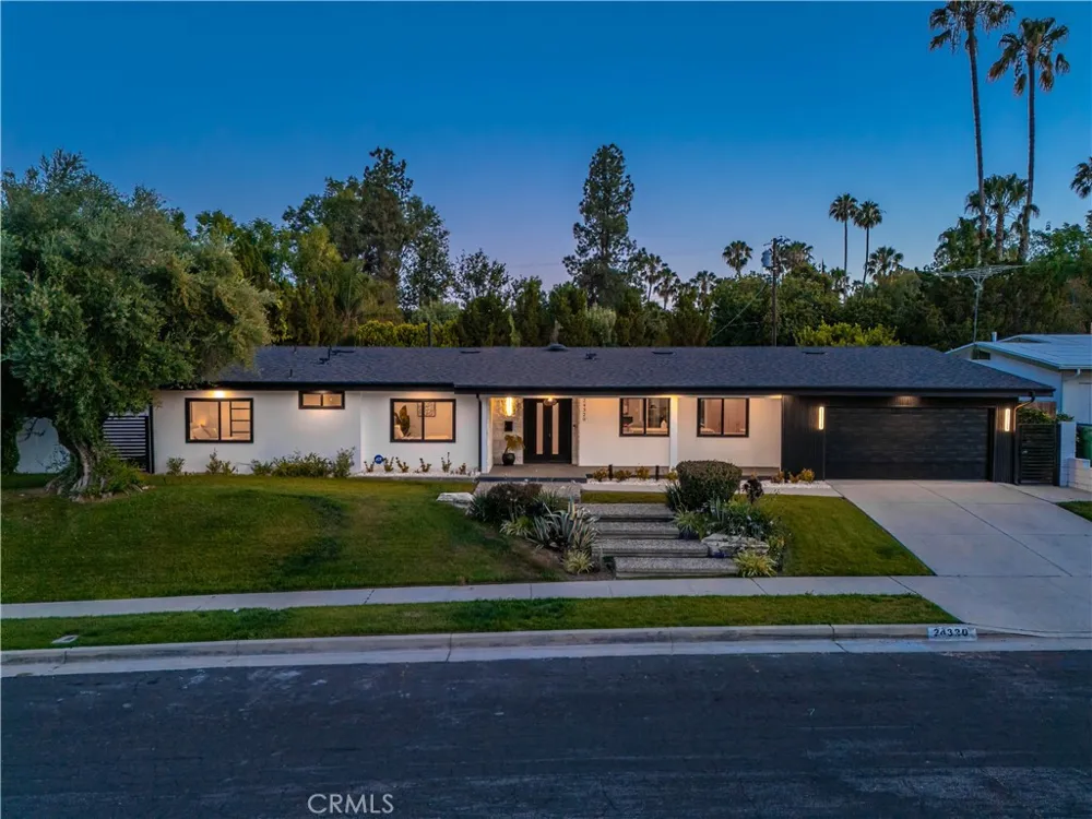 24320 Bessemer Woodland Hills, CA 91367