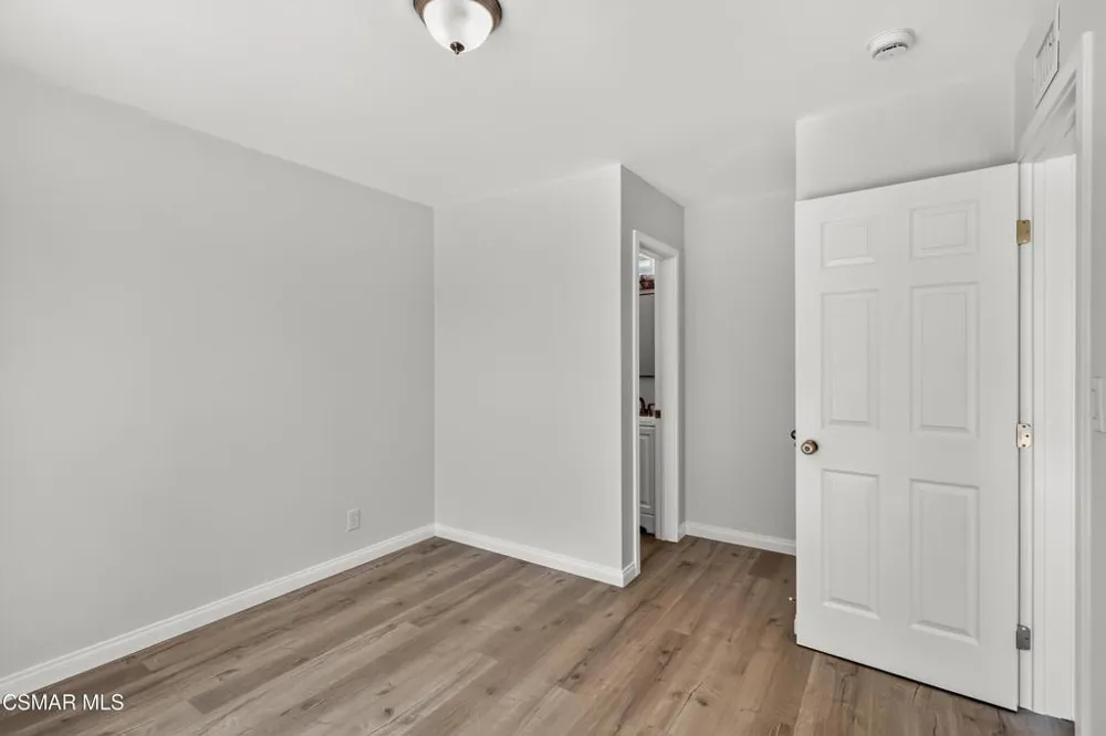 2233 Caldwell Avenue Simi Valley, CA 93065