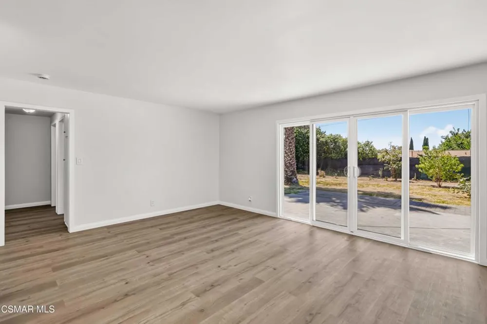 2233 Caldwell Avenue Simi Valley, CA 93065