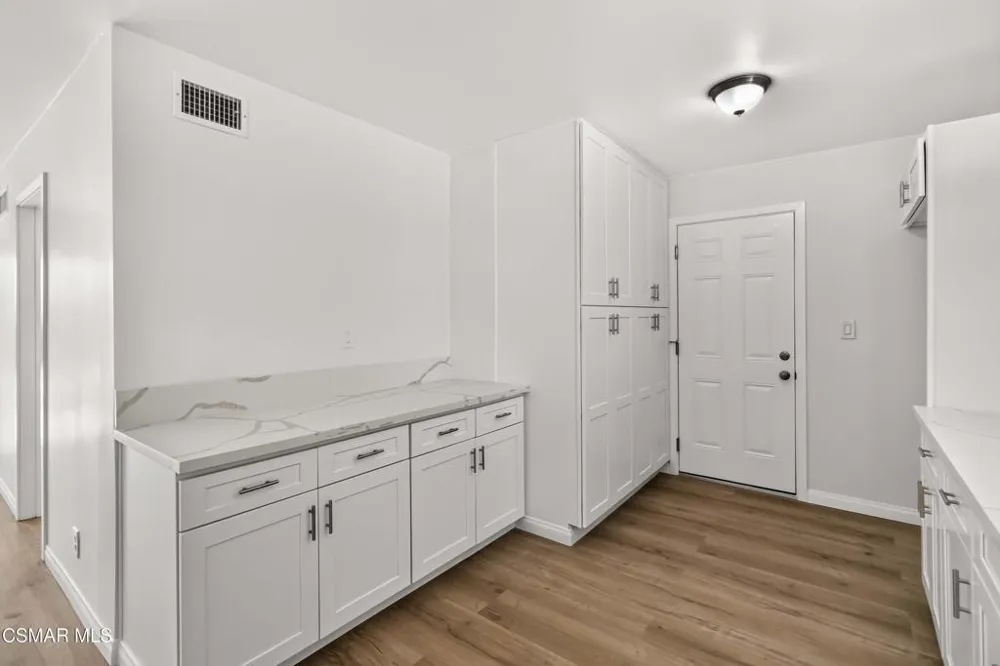 2233 Caldwell Avenue Simi Valley, CA 93065