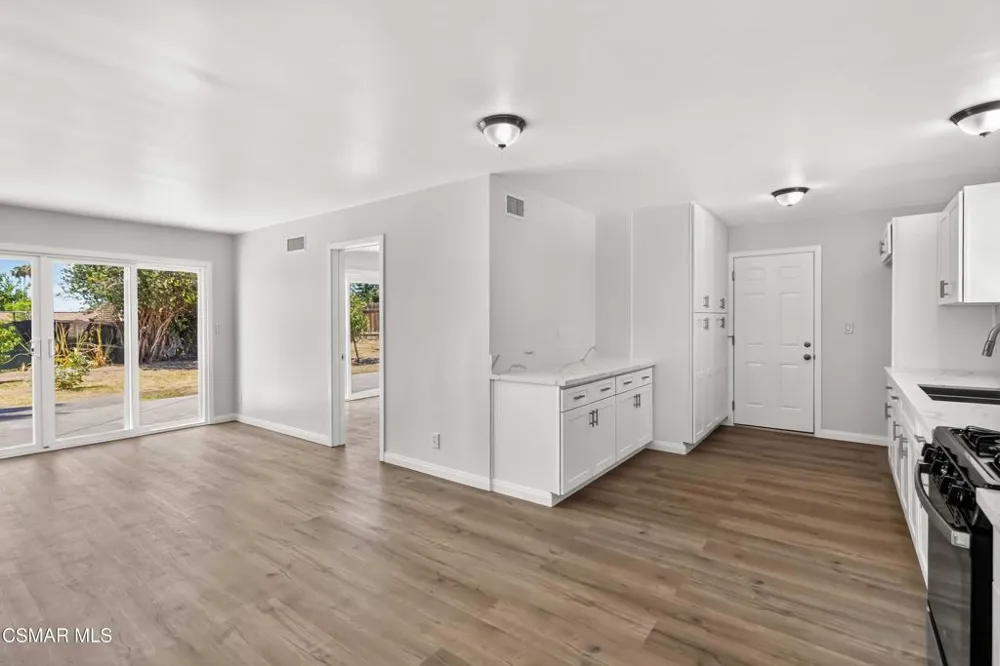 2233 Caldwell Avenue Simi Valley, CA 93065
