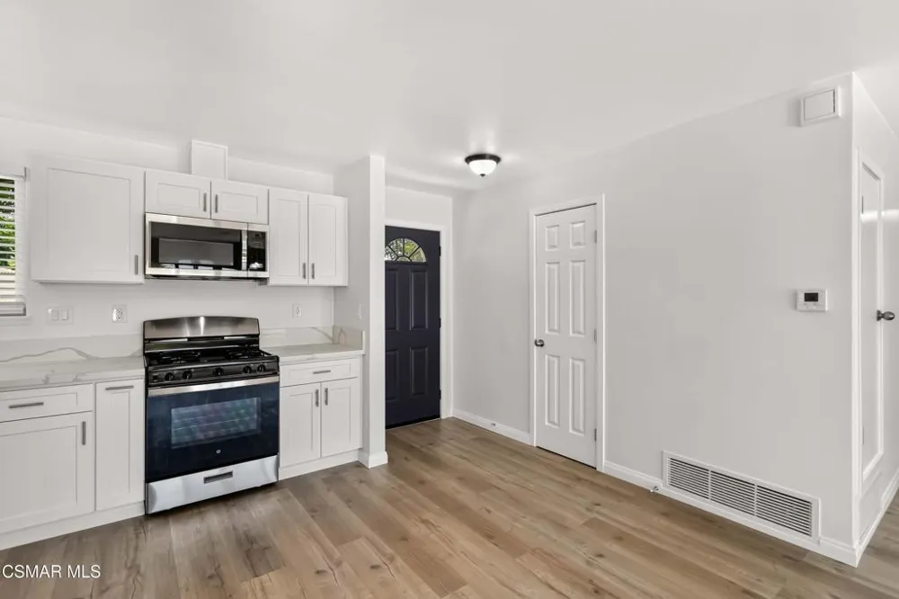 2233 Caldwell Avenue Simi Valley, CA 93065