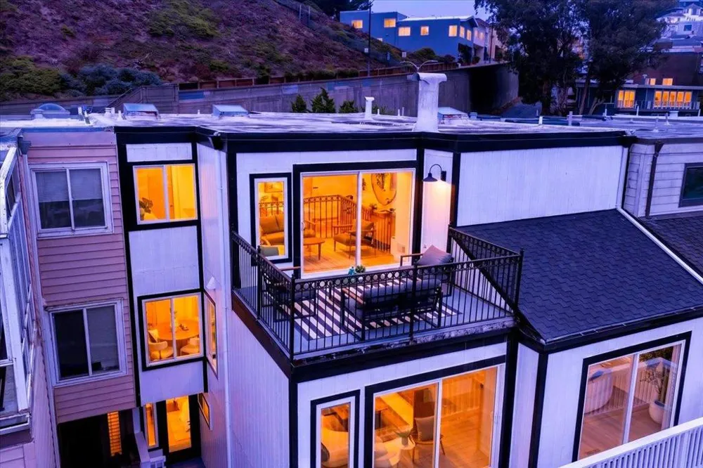 1733 15th Avenue San Francisco, CA 94122