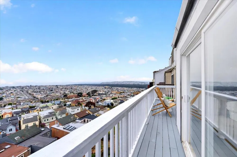 1733 15th Avenue San Francisco, CA 94122