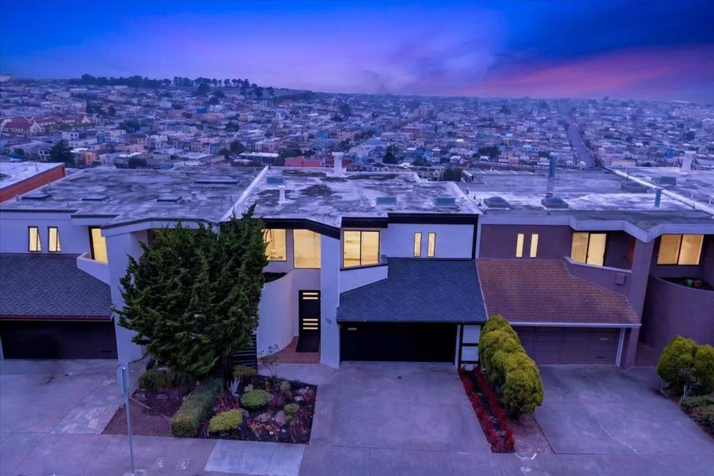1733 15th Avenue San Francisco, CA 94122