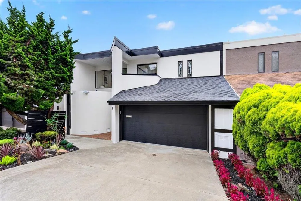 1733 15th Avenue San Francisco, CA 94122