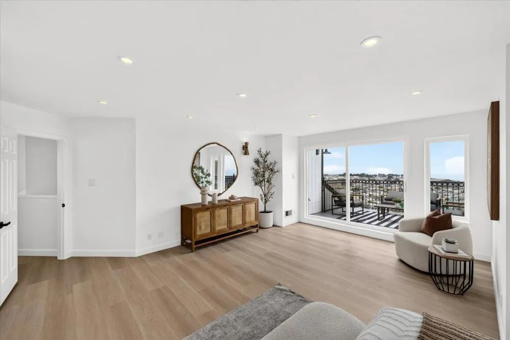 1733 15th Avenue San Francisco, CA 94122