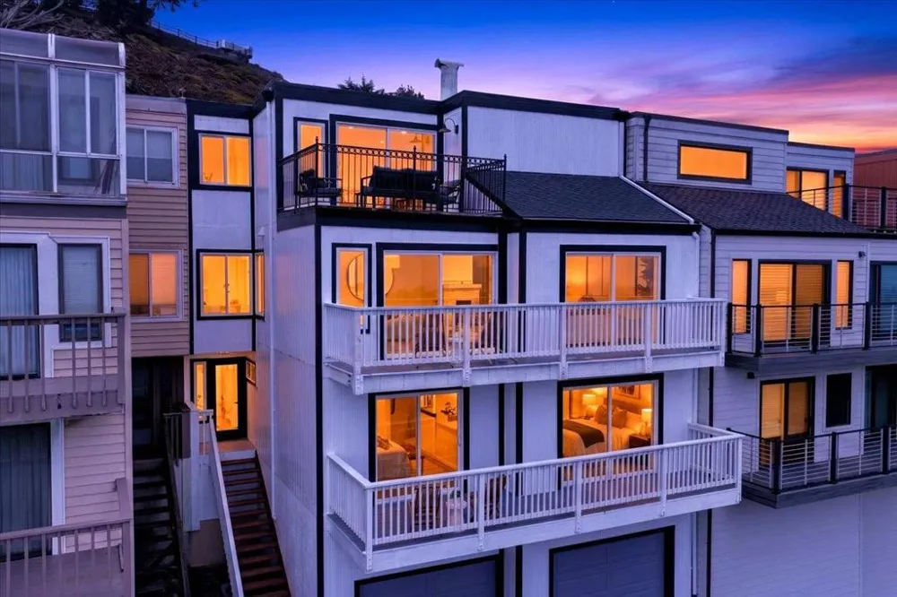 1733 15th Avenue San Francisco, CA 94122