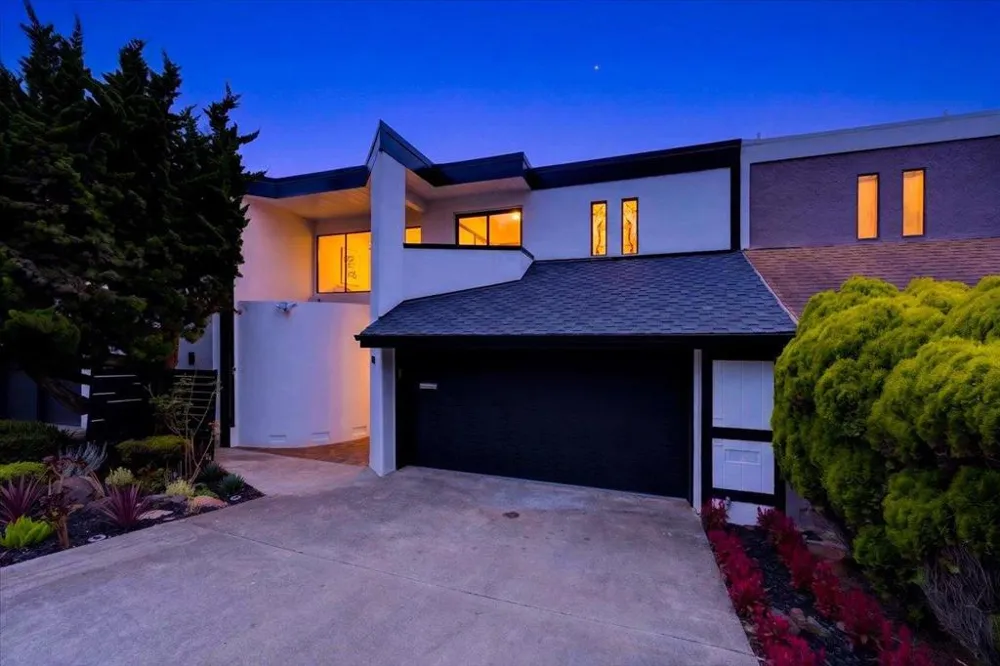 1733 15th Avenue San Francisco, CA 94122