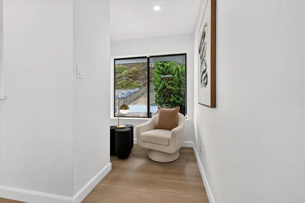1733 15th Avenue San Francisco, CA 94122