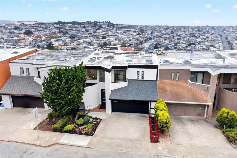 1733 15th Avenue San Francisco, CA 94122