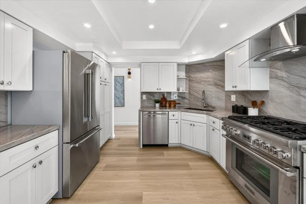 1733 15th Avenue San Francisco, CA 94122