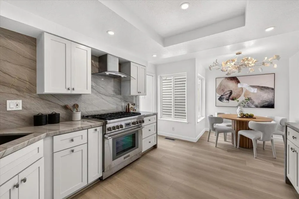 1733 15th Avenue San Francisco, CA 94122