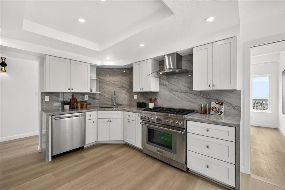 1733 15th Avenue San Francisco, CA 94122