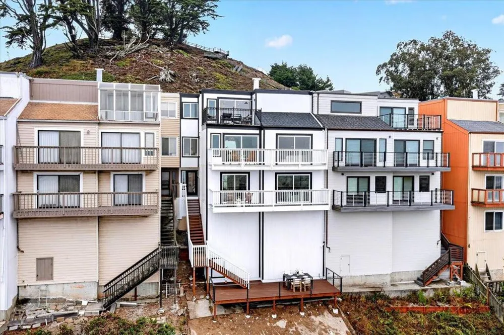1733 15th Avenue San Francisco, CA 94122