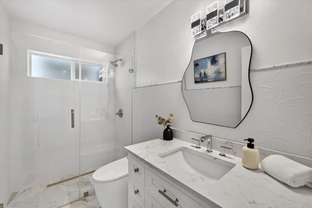 1733 15th Avenue San Francisco, CA 94122