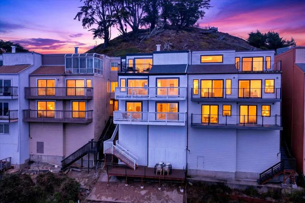 1733 15th Avenue San Francisco, CA 94122