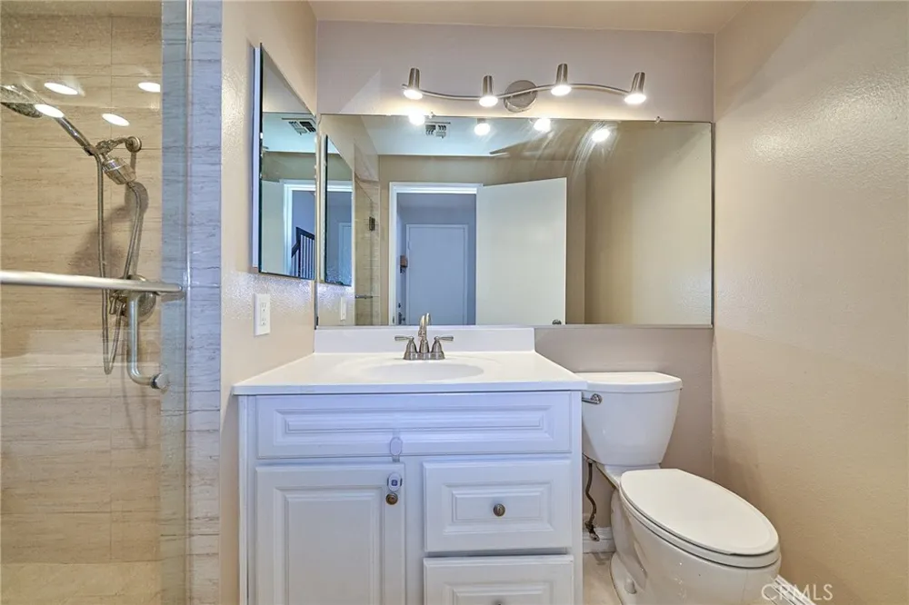 11832 Los Alisos Circle Norwalk, CA 90650