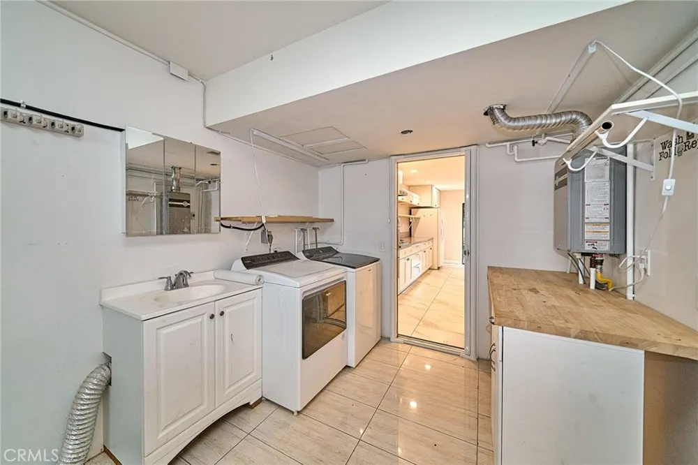 11832 Los Alisos Circle Norwalk, CA 90650