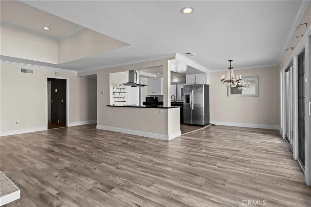 2424 University Dr Newport Beach, CA 92660