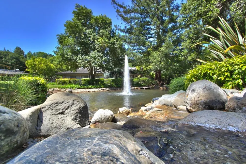 65 Bay Tree Lane Los Altos, CA 94022