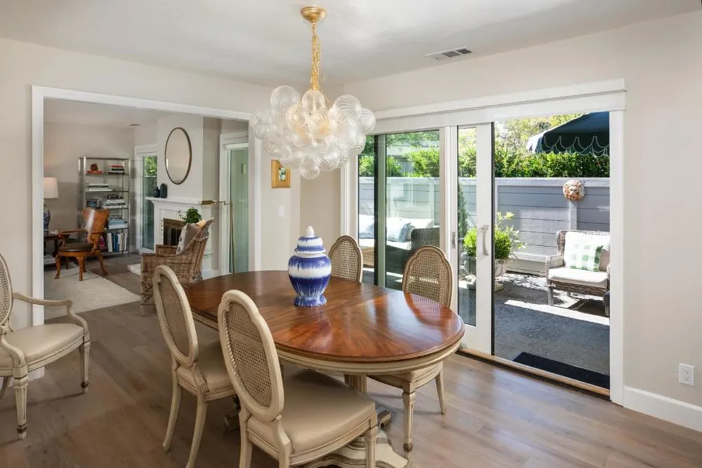 65 Bay Tree Lane Los Altos, CA 94022