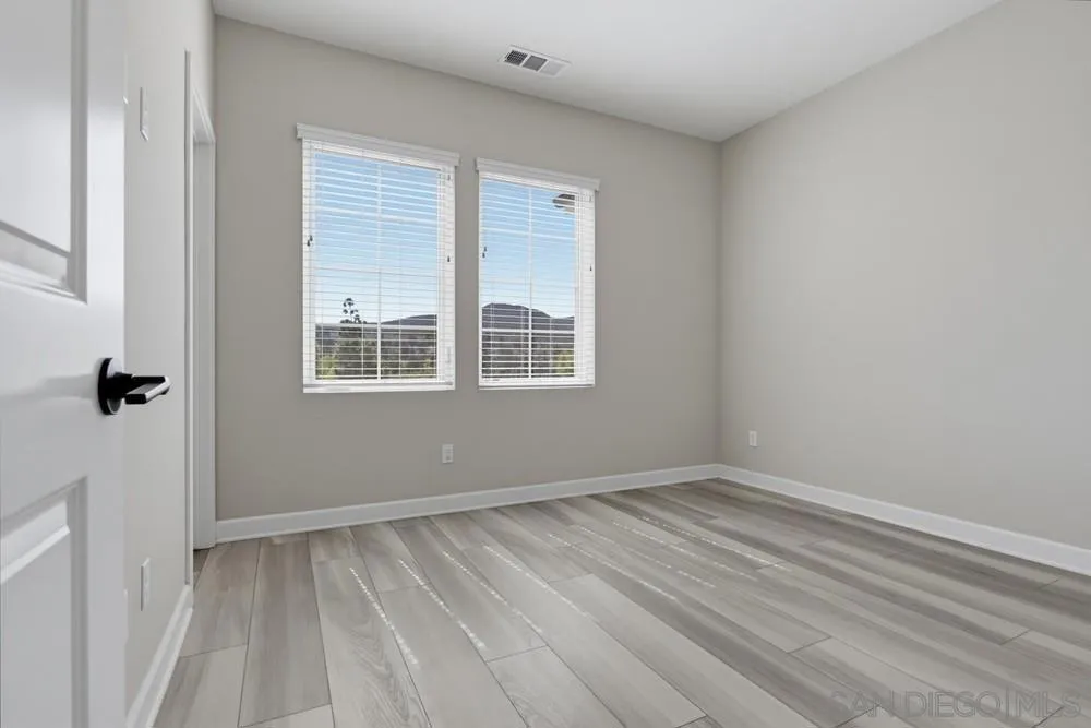 11011 Logan Way San Diego, CA 92129