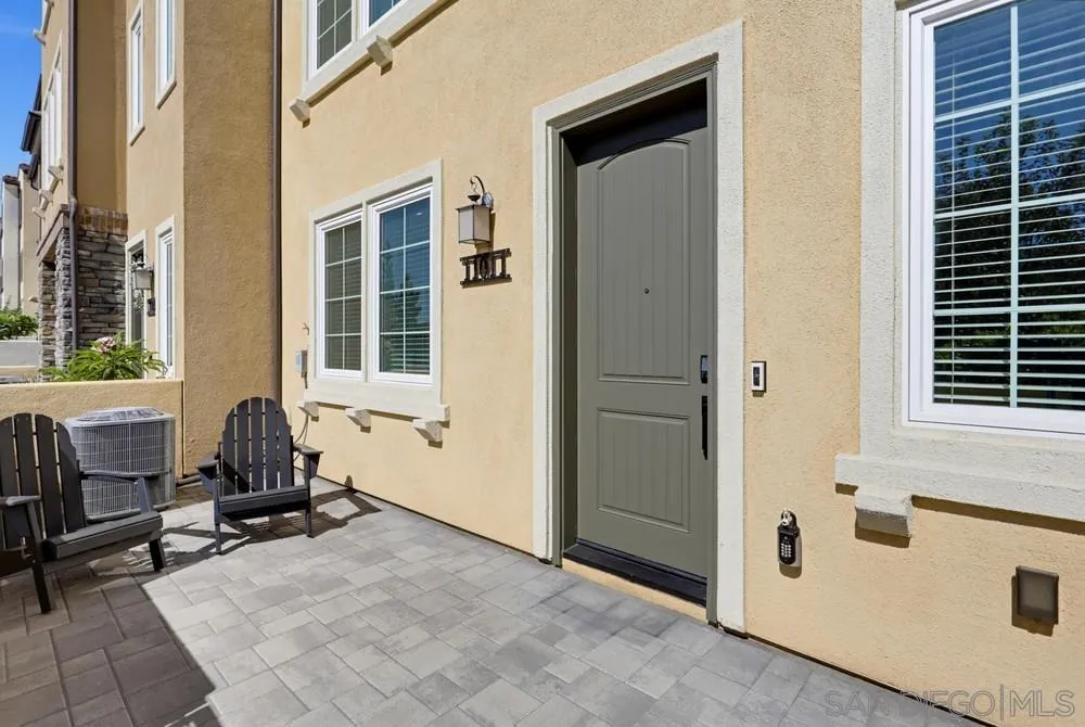 11011 Logan Way San Diego, CA 92129