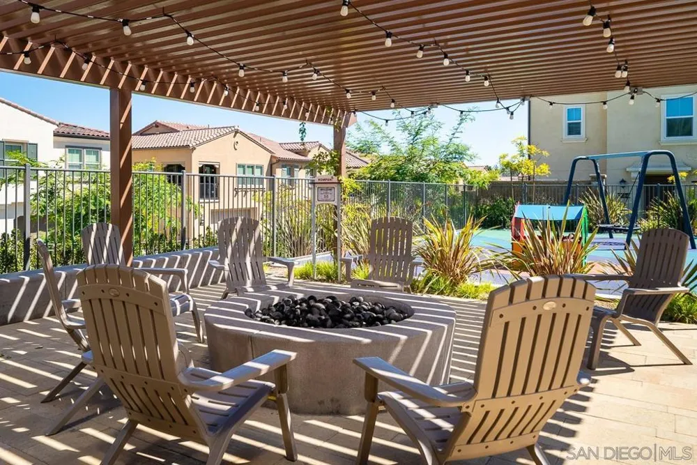 11011 Logan Way San Diego, CA 92129