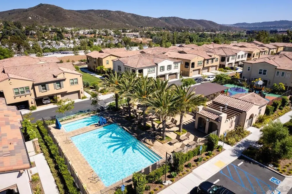 11011 Logan Way San Diego, CA 92129