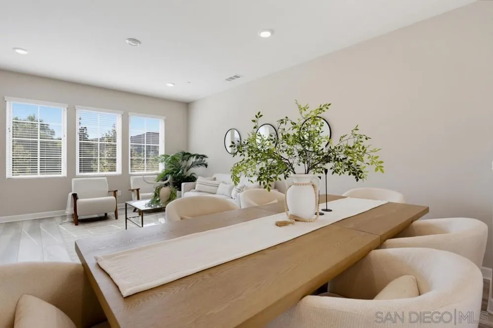 11011 Logan Way San Diego, CA 92129
