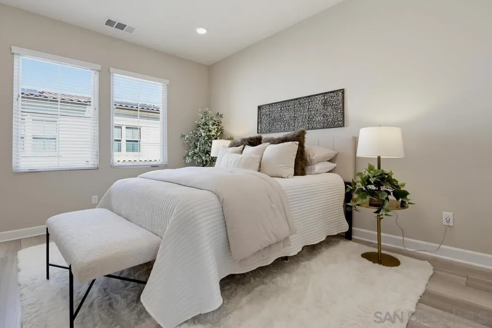 11011 Logan Way San Diego, CA 92129