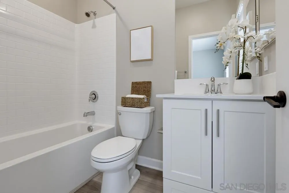 11011 Logan Way San Diego, CA 92129