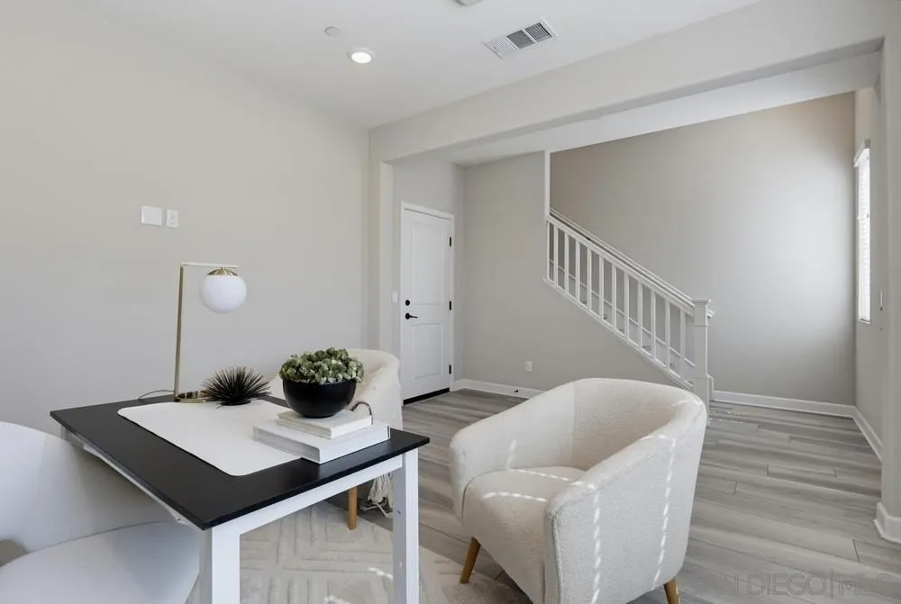 11011 Logan Way San Diego, CA 92129