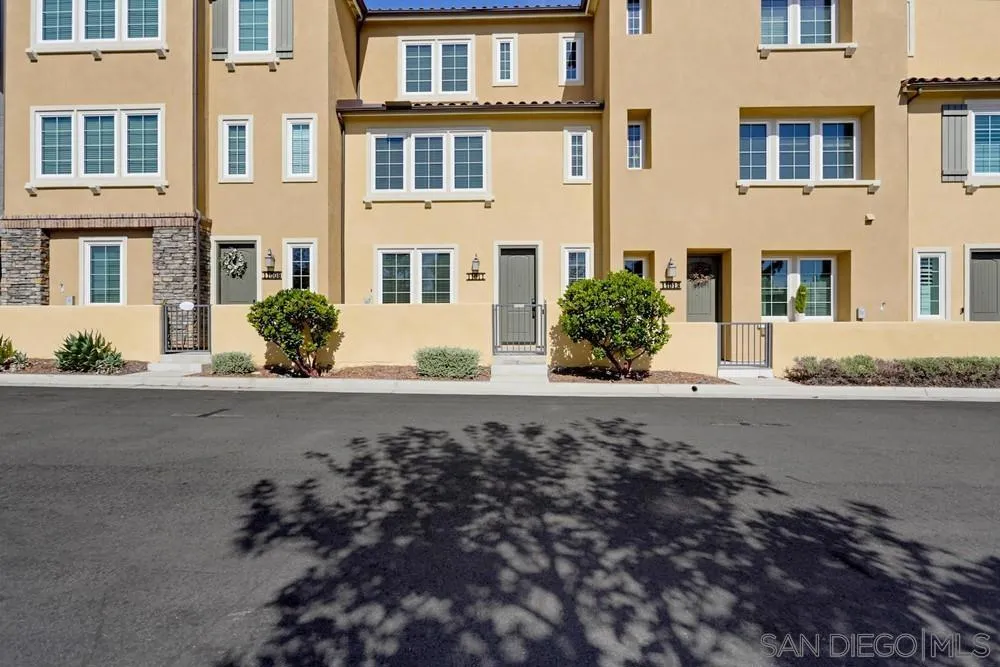 11011 Logan Way San Diego, CA 92129